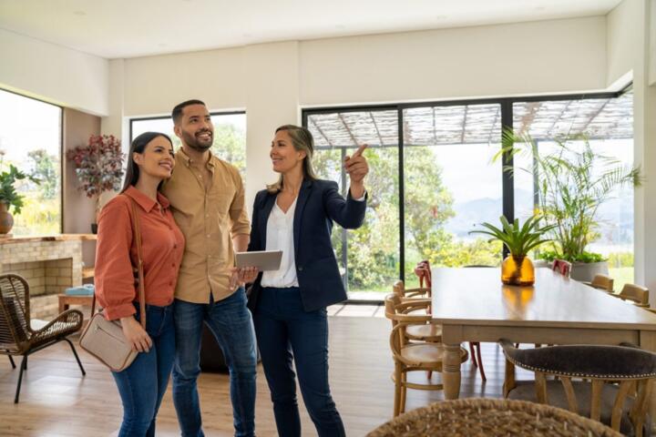Buying Property Abroad: The Pros and Cons for FIRE Seekers