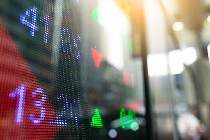 Developing a Dynamic Spending Strategy for Market Downturns